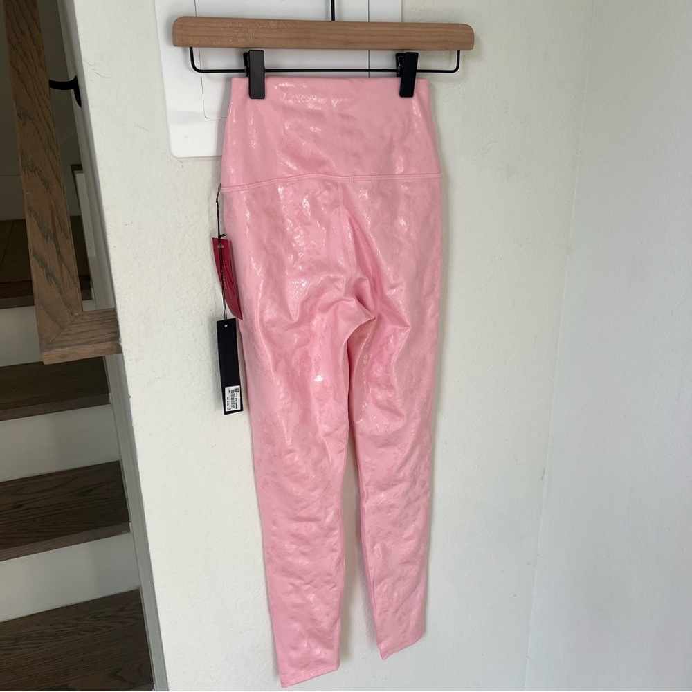 Carbon 38 Metallic Snake High Rise 7/8 Legging in Pink - Picture 5 of 7
